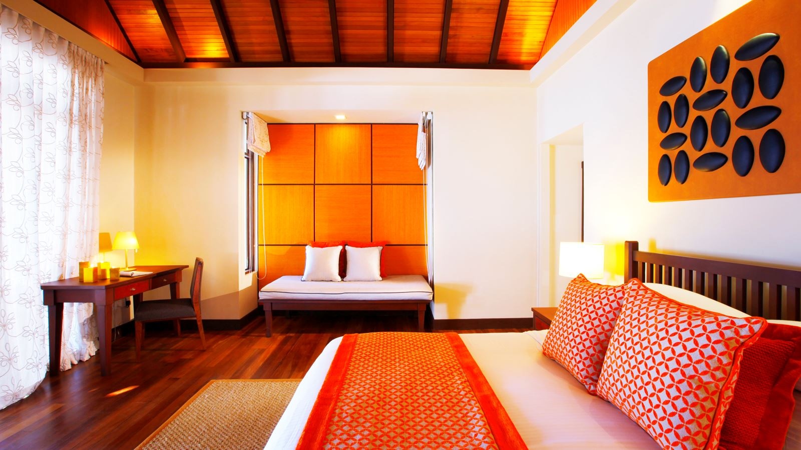 rooms-deluxe-bungalow