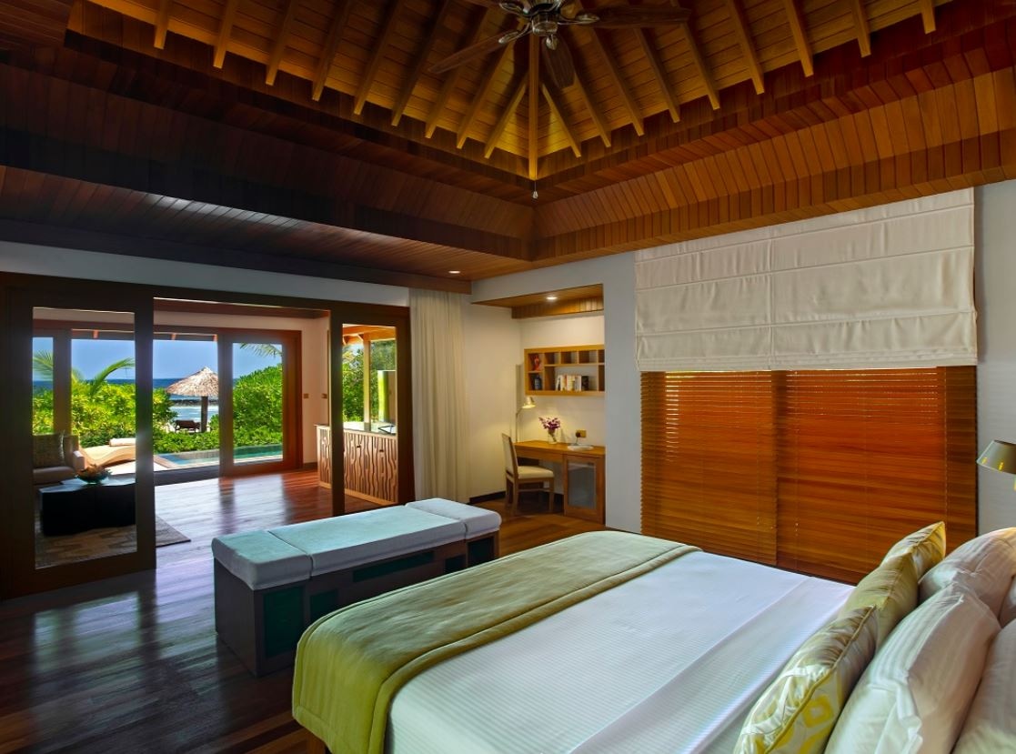 rooms-baros-suite-with-private-pool