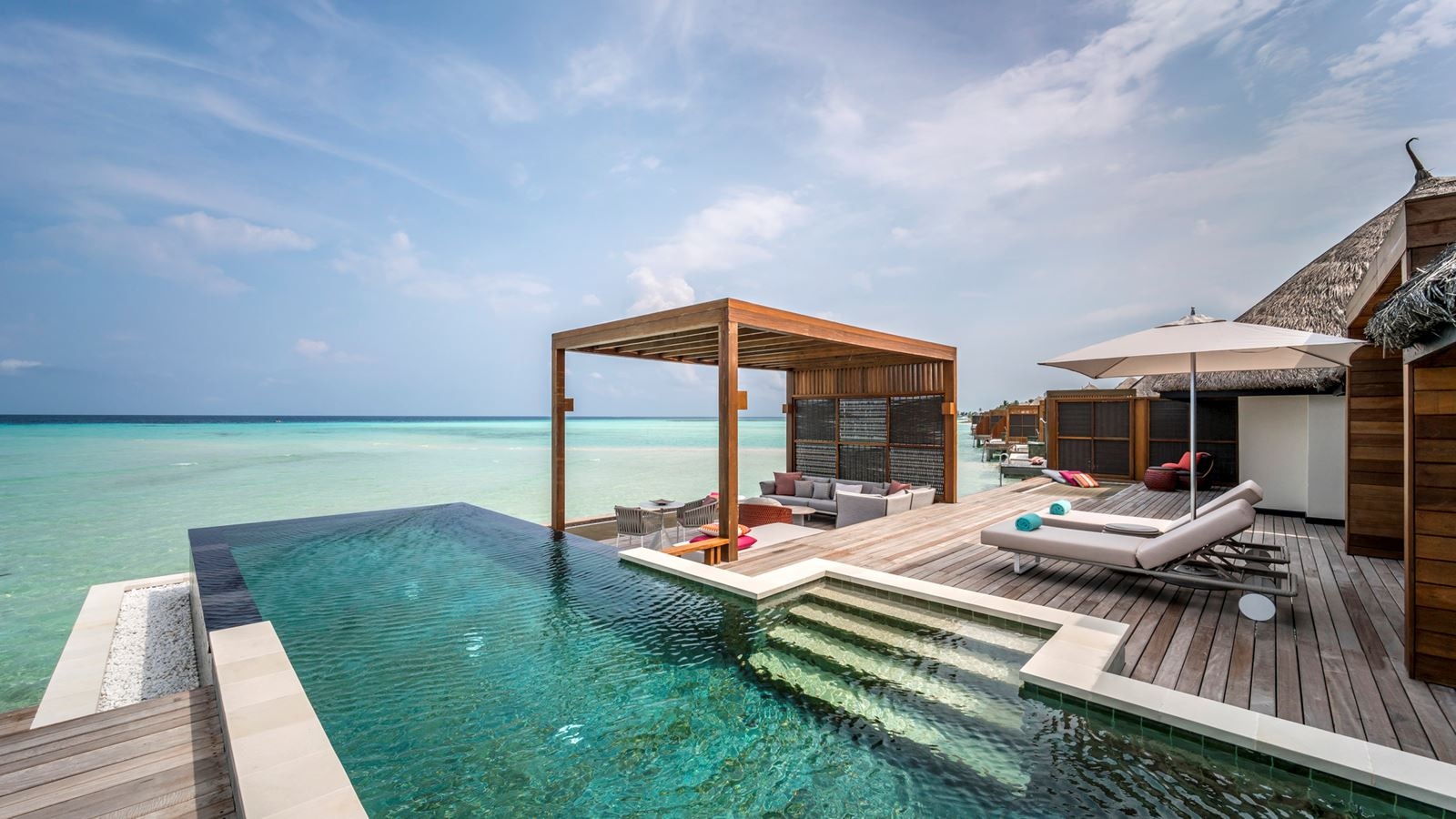 rooms-two-bedroom-water-suite-with-pool