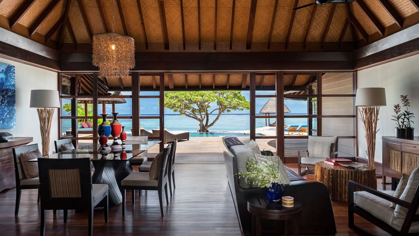 rooms-two-bedroom-royal-beach-villa