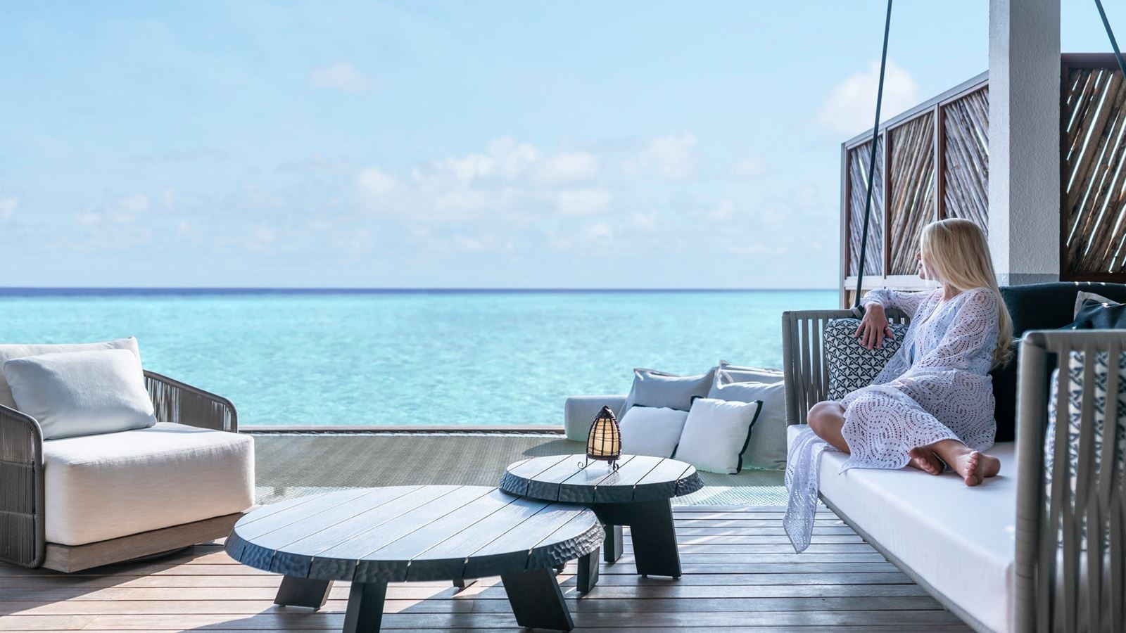 rooms-sunset-water-villa-with-pool