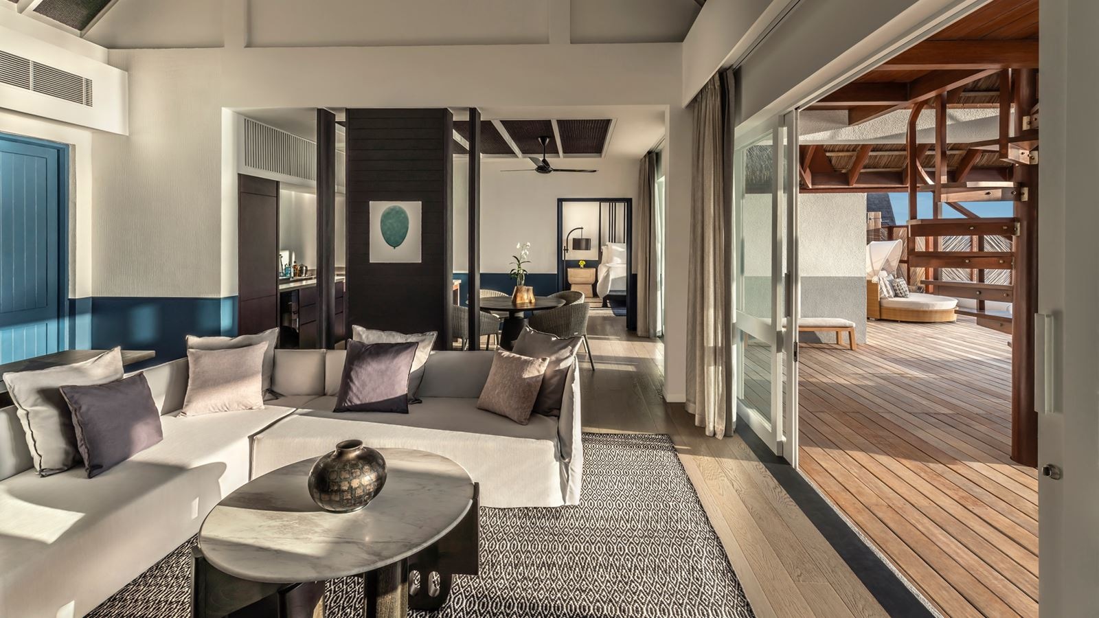 rooms-twobedroom-water-suite