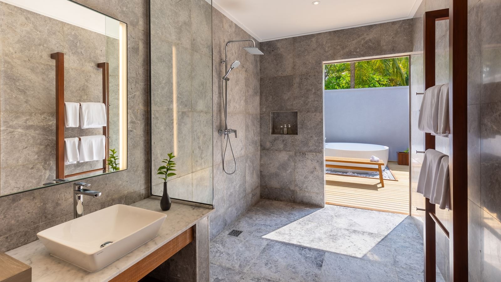 rooms-two-bedroom-beach-pool-villa