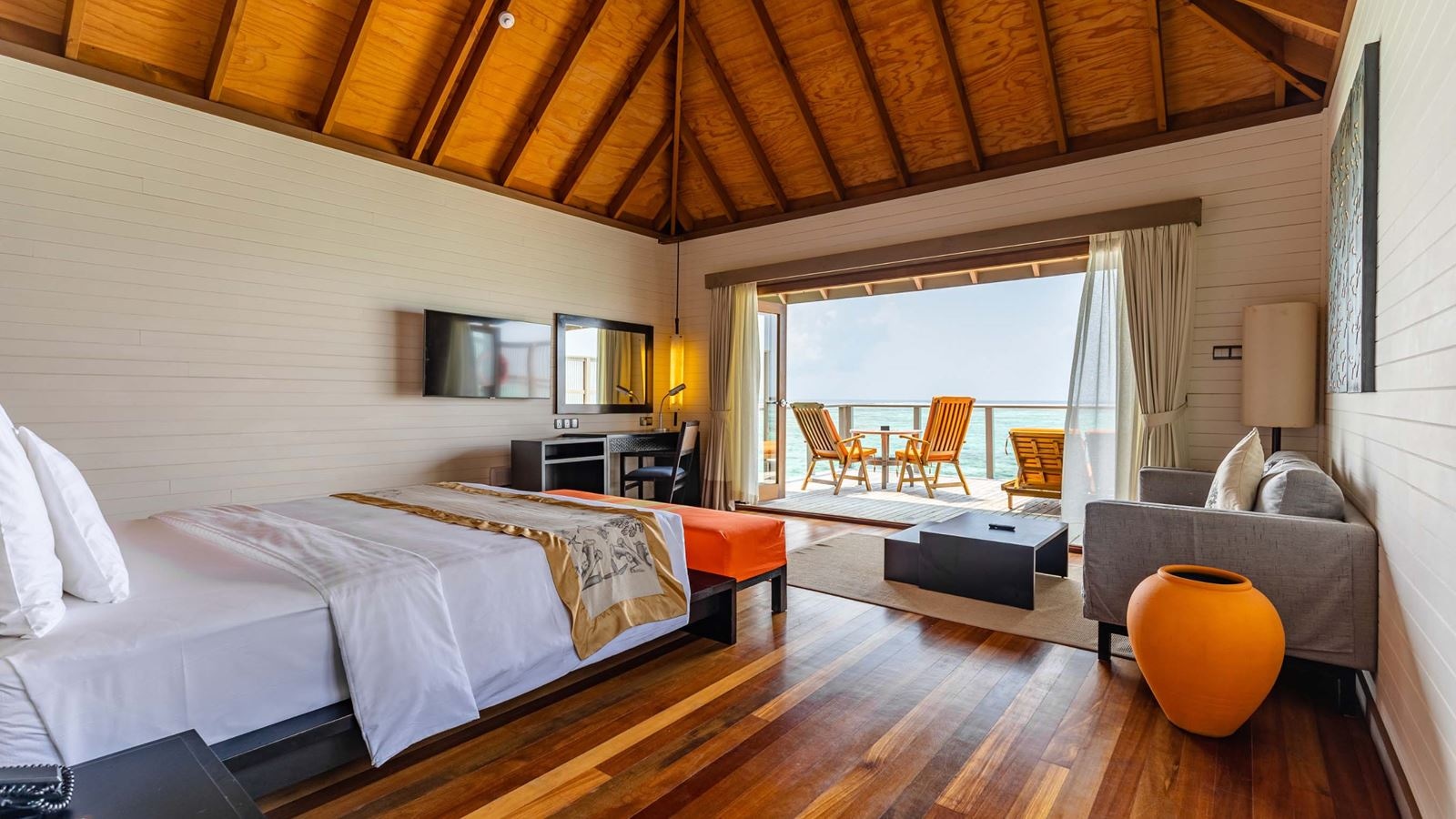 rooms-ocean-villa-18+-adults-only