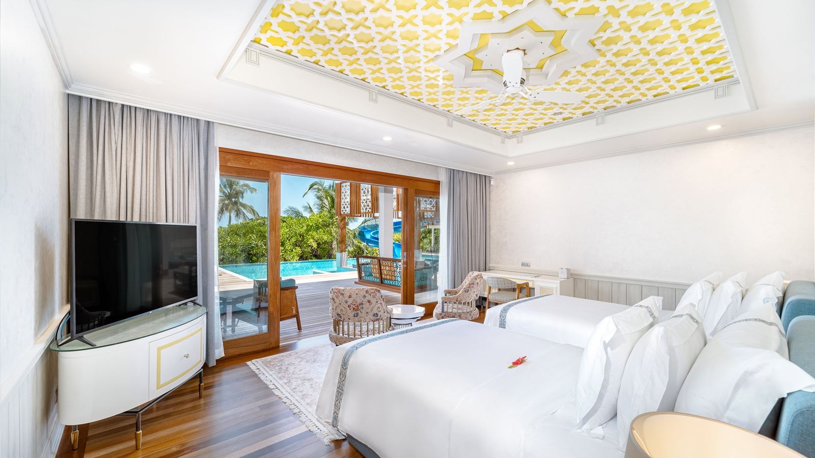 rooms-sultan-beach-residence-with-sunset-pool-4-br