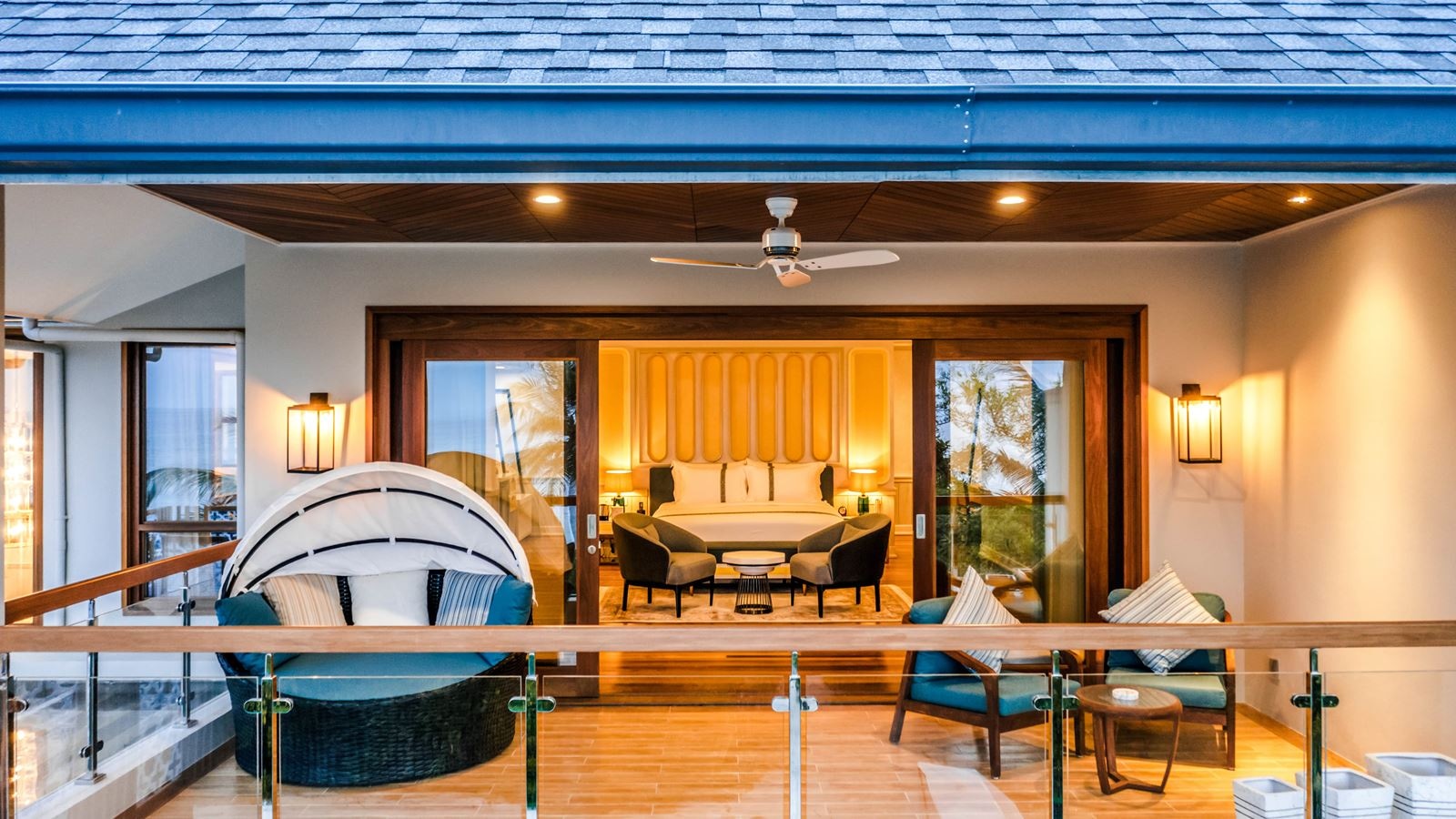 rooms-sultan-beach-residence-with-sunset-pool-4-br