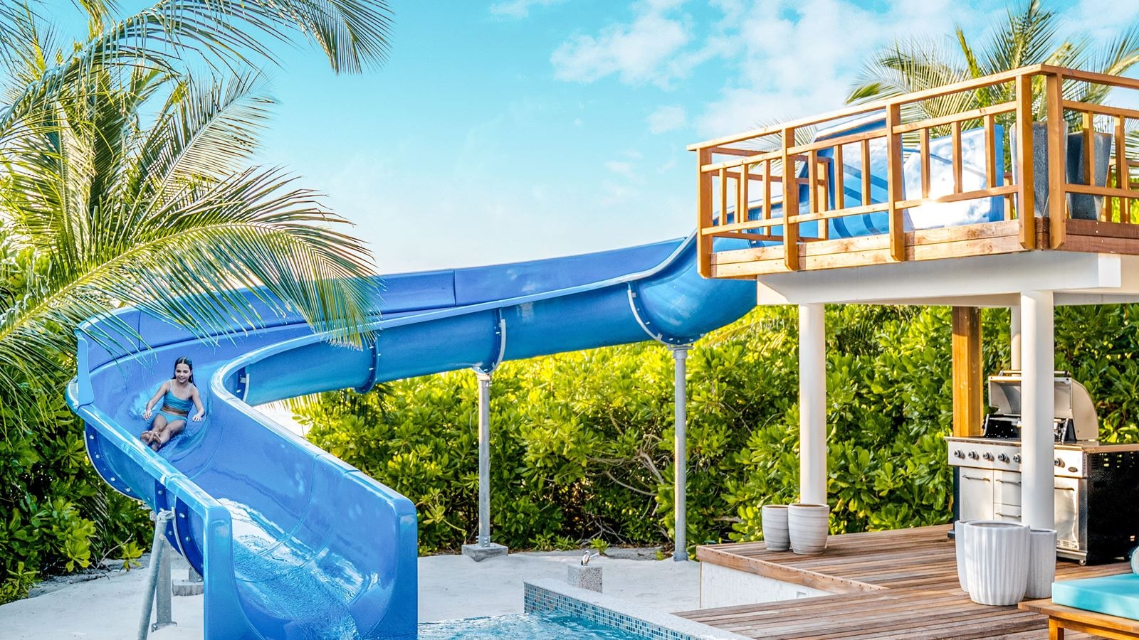 rooms-sultan-beach-residence-with-sunset-pool-4-br