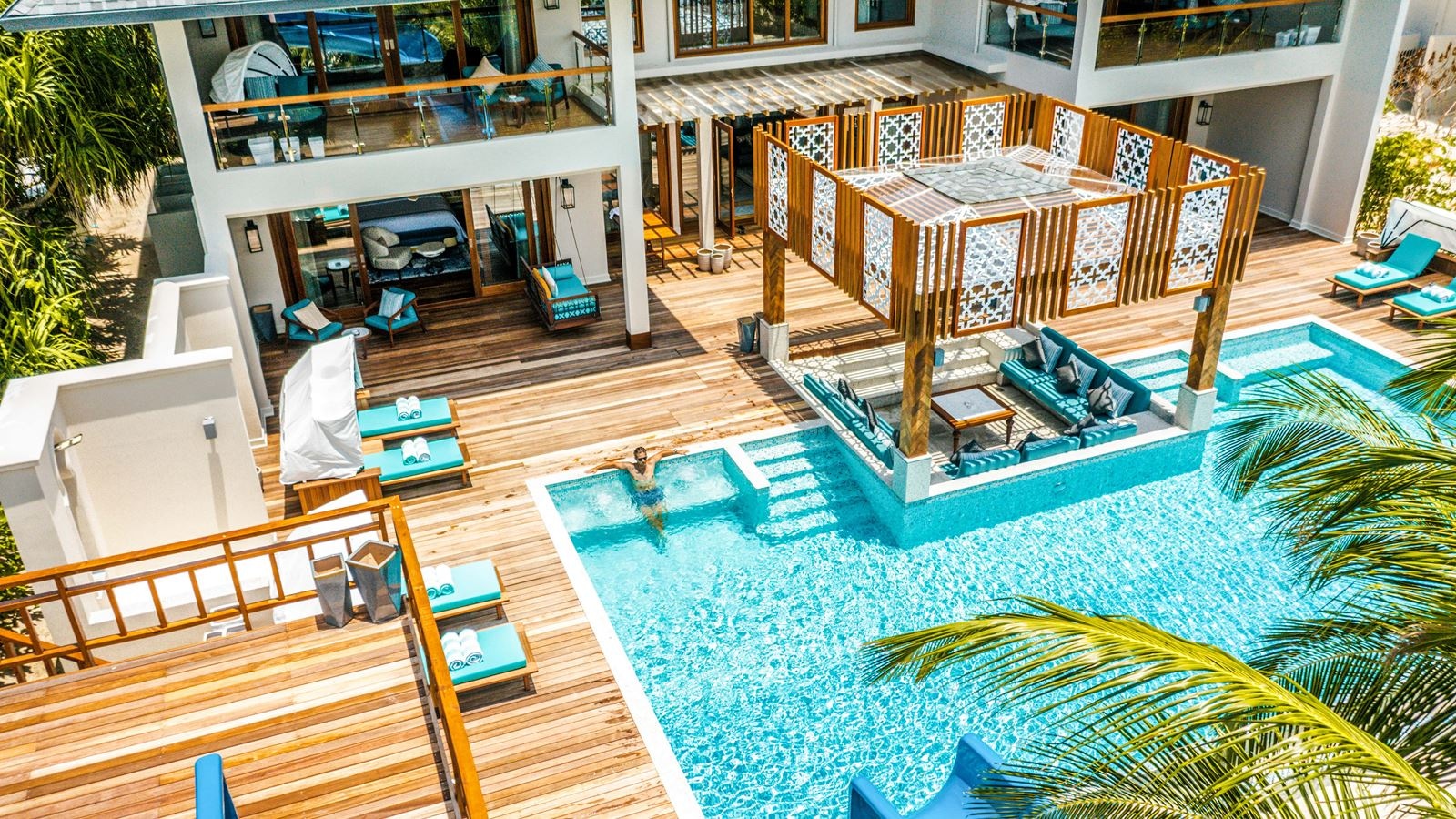 rooms-sultan-beach-residence-with-sunset-pool-4-br