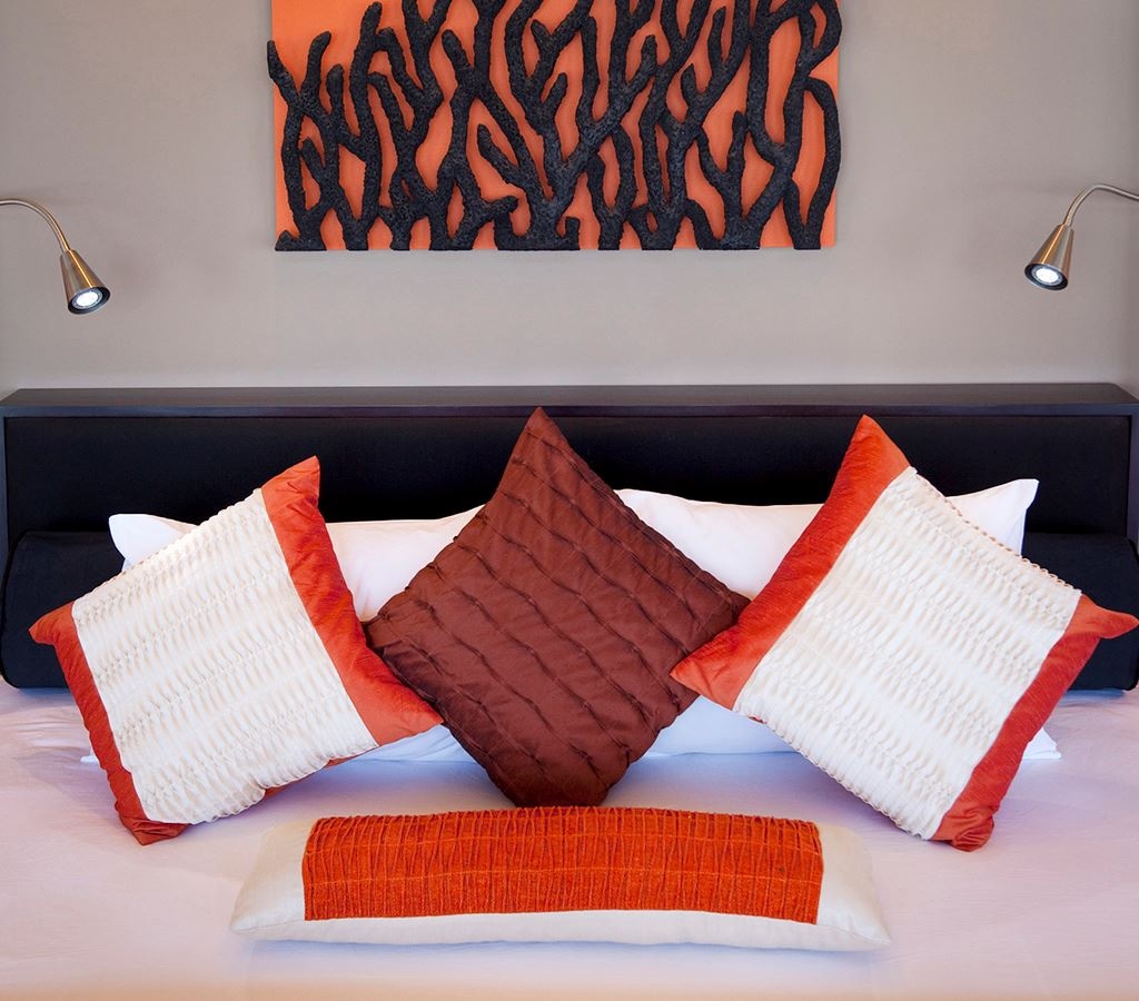 rooms-inocean-sunrise-pool-villa-with-sala