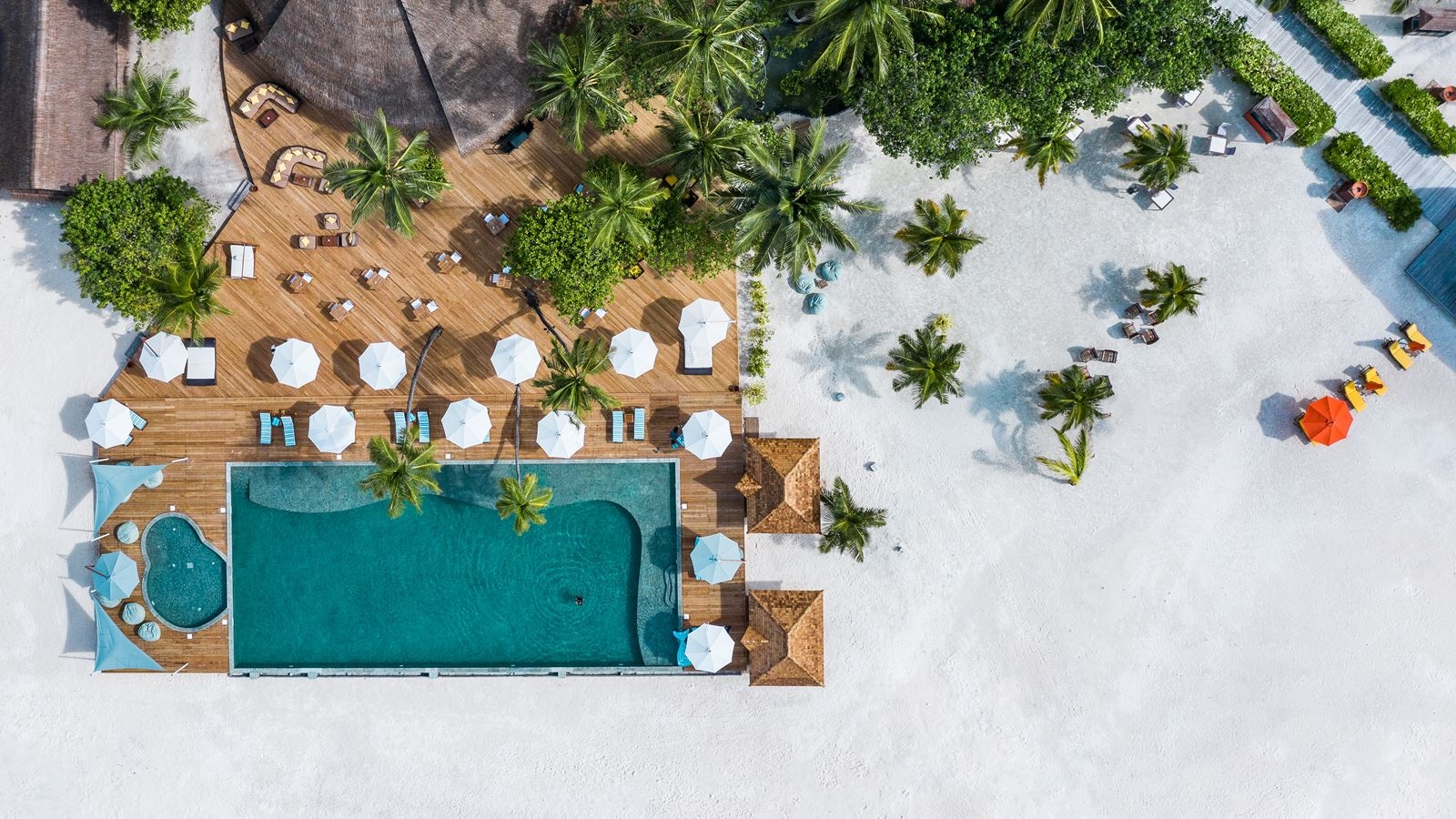 restaurants-kuredhi-bar