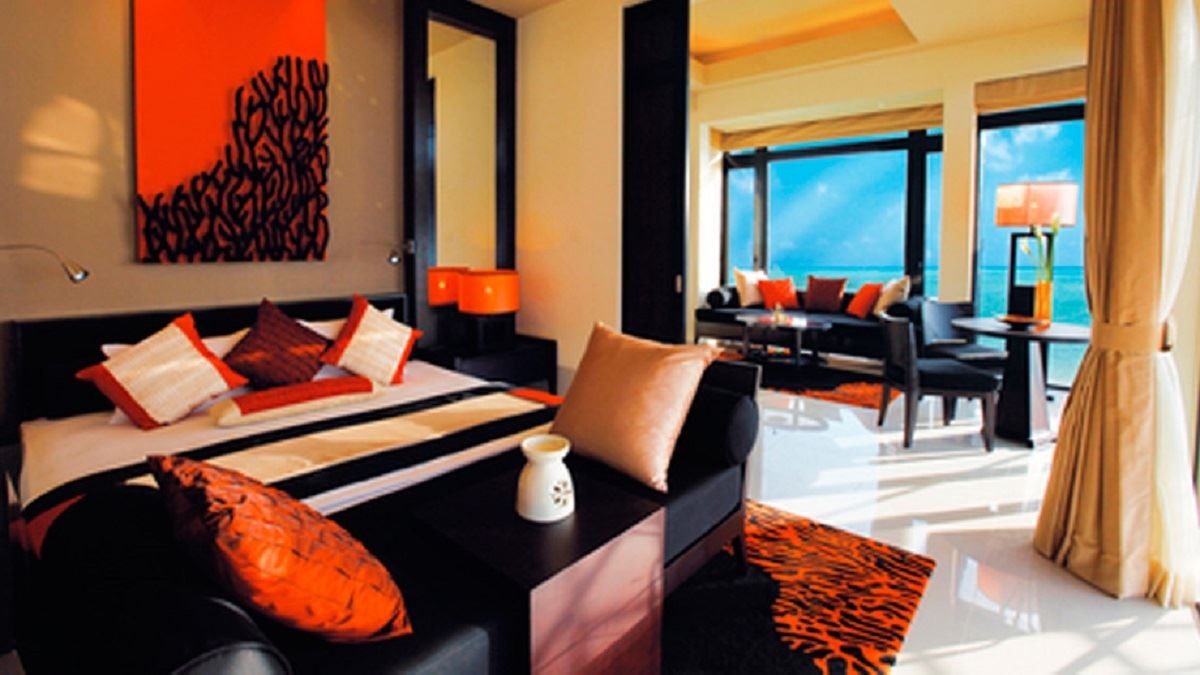 rooms-inocean-pool-villa