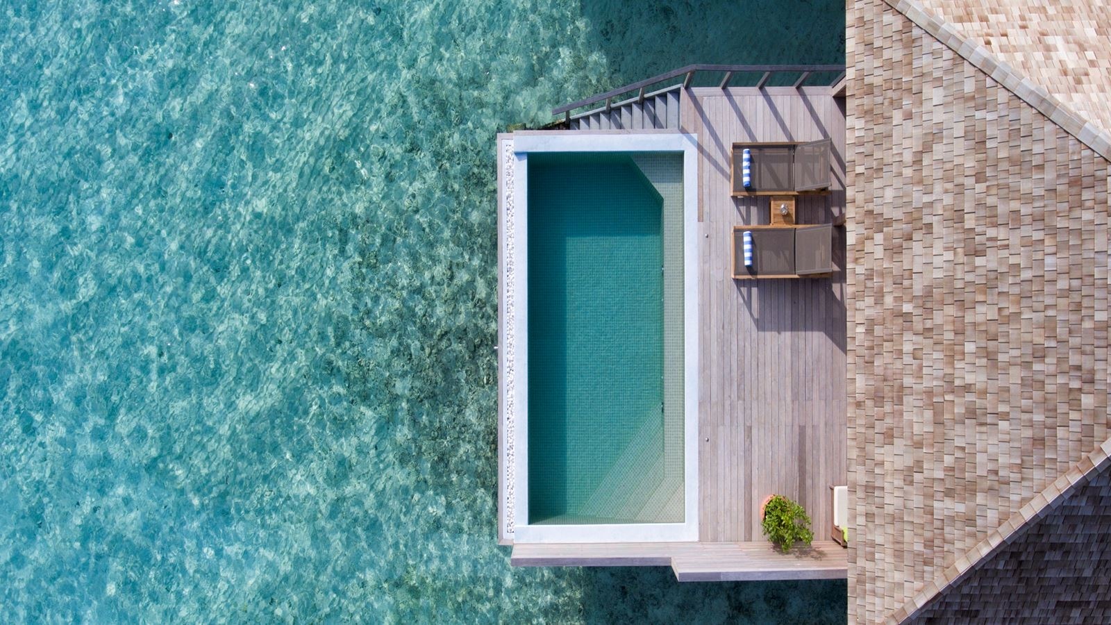 rooms-ocean-pool-villa