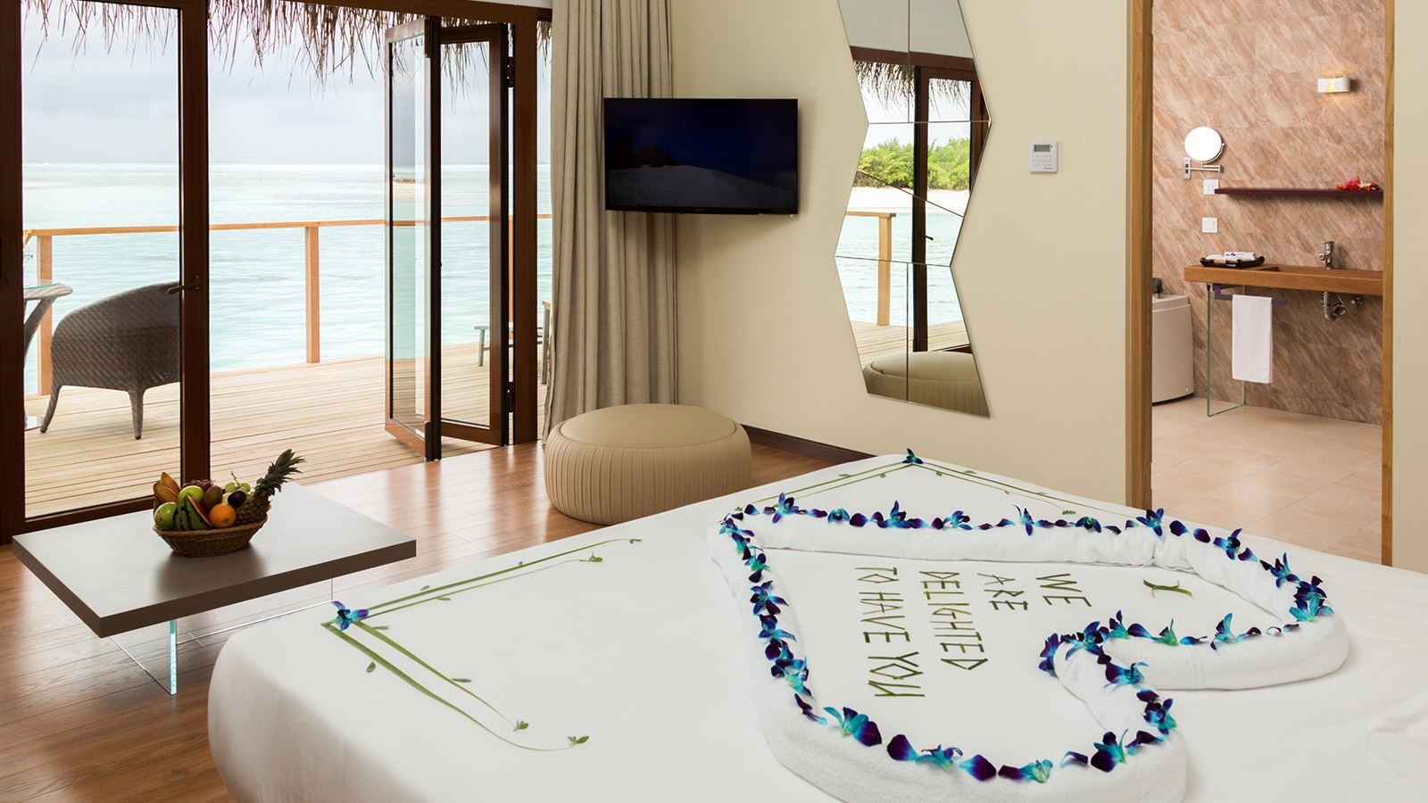 rooms-lagoon-suite-with-slide