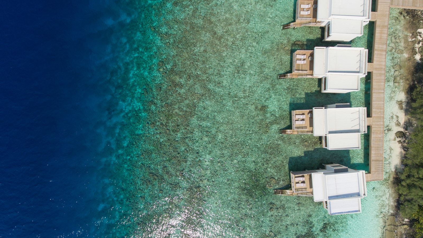 rooms-water-villa