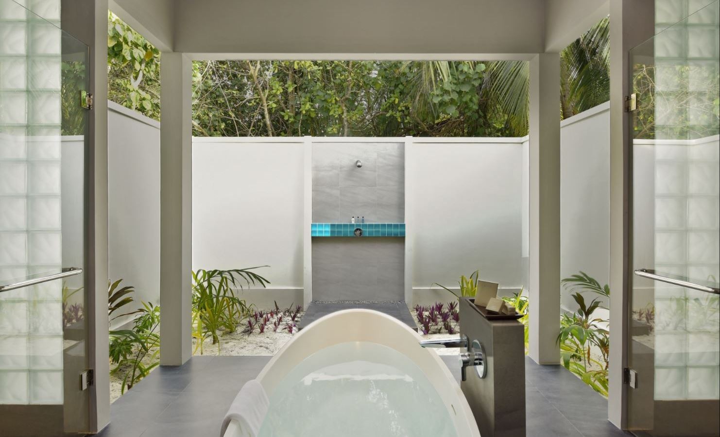 rooms-beach-villa