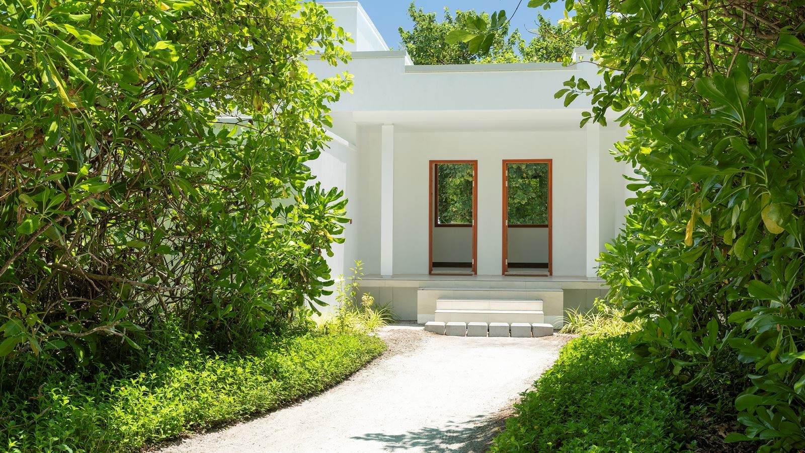 rooms-two-bedroom-beach-villa