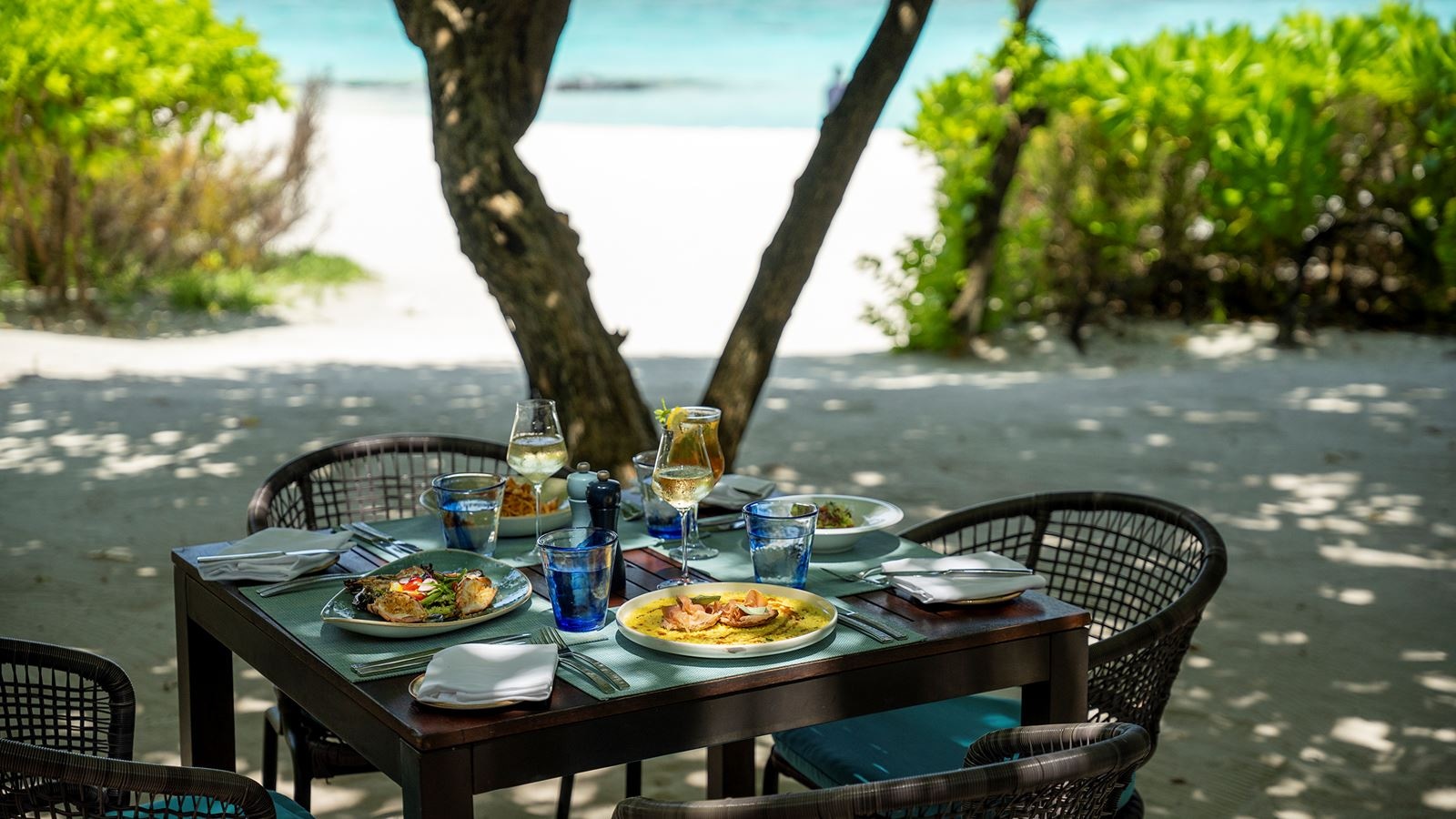 restaurants-faru-restaurant--mediterranean