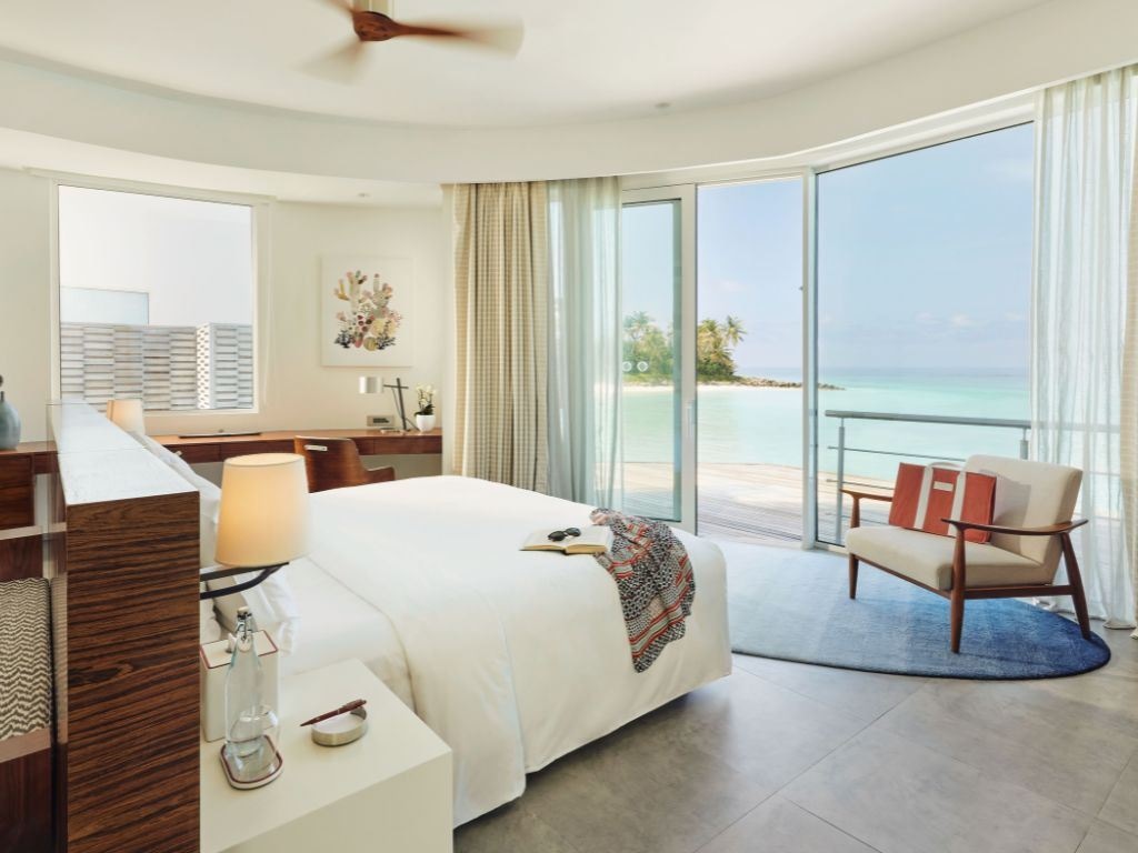 rooms-water-villa-with-pool