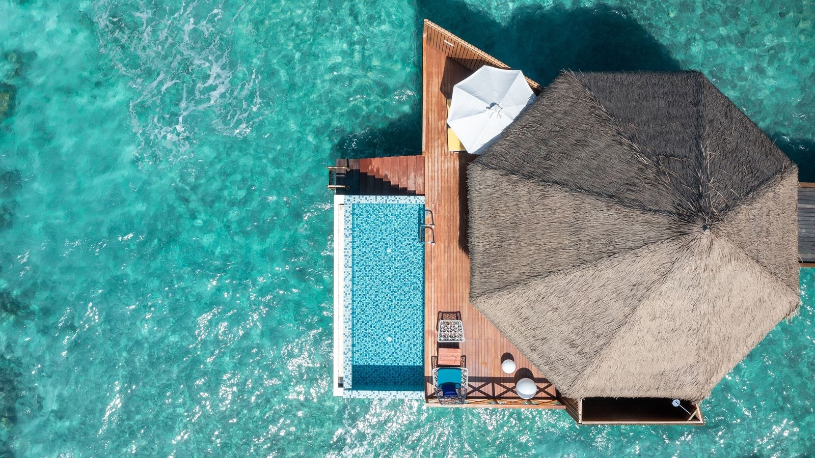 rooms-over-water-sunrise-pool-villa