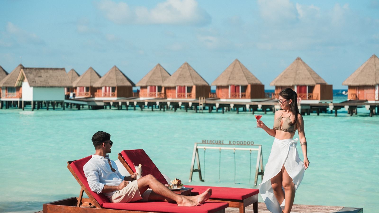 restaurants-pool-bar