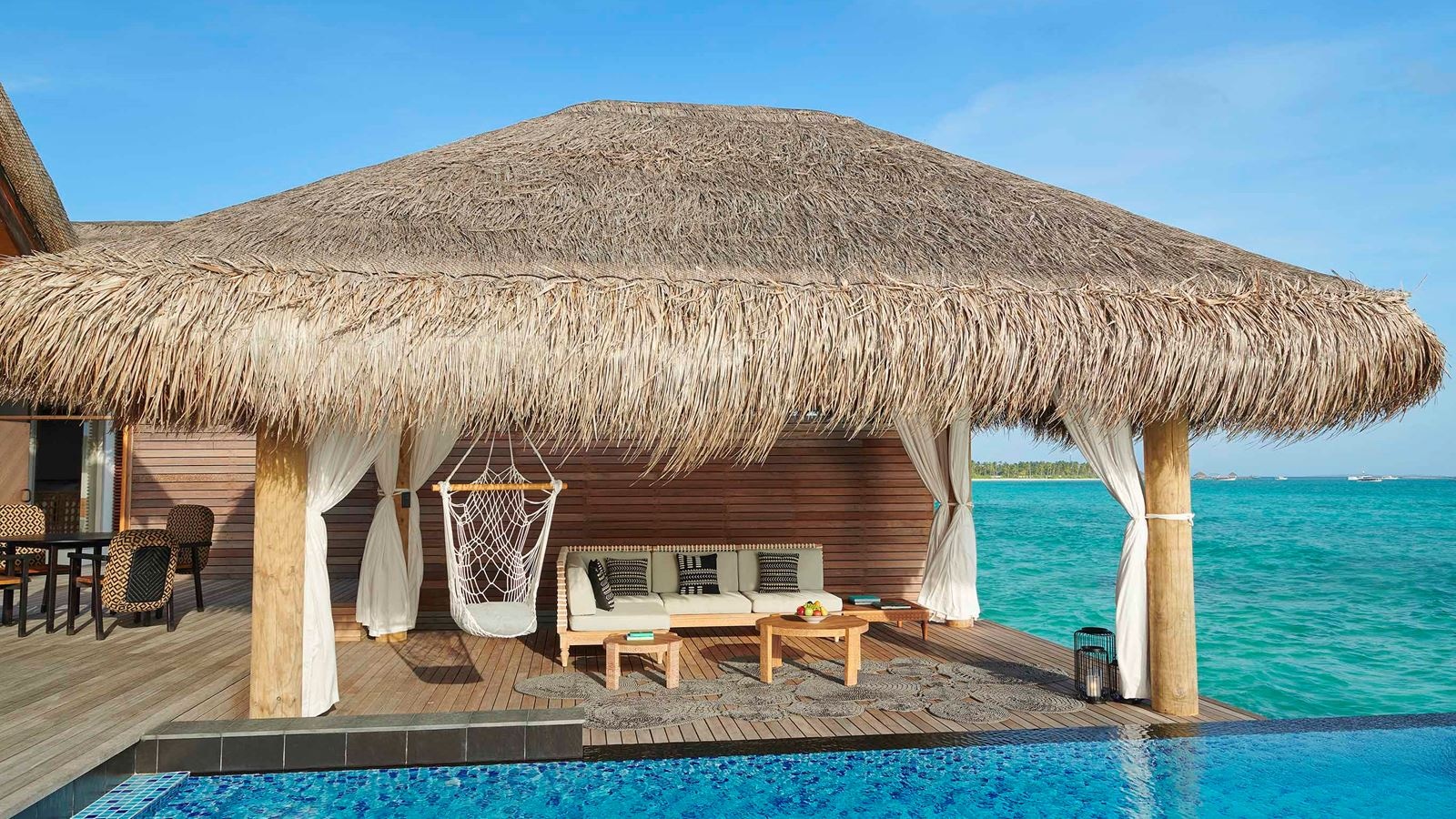 rooms-two-bedroom-water-sunset-villa-with-pool