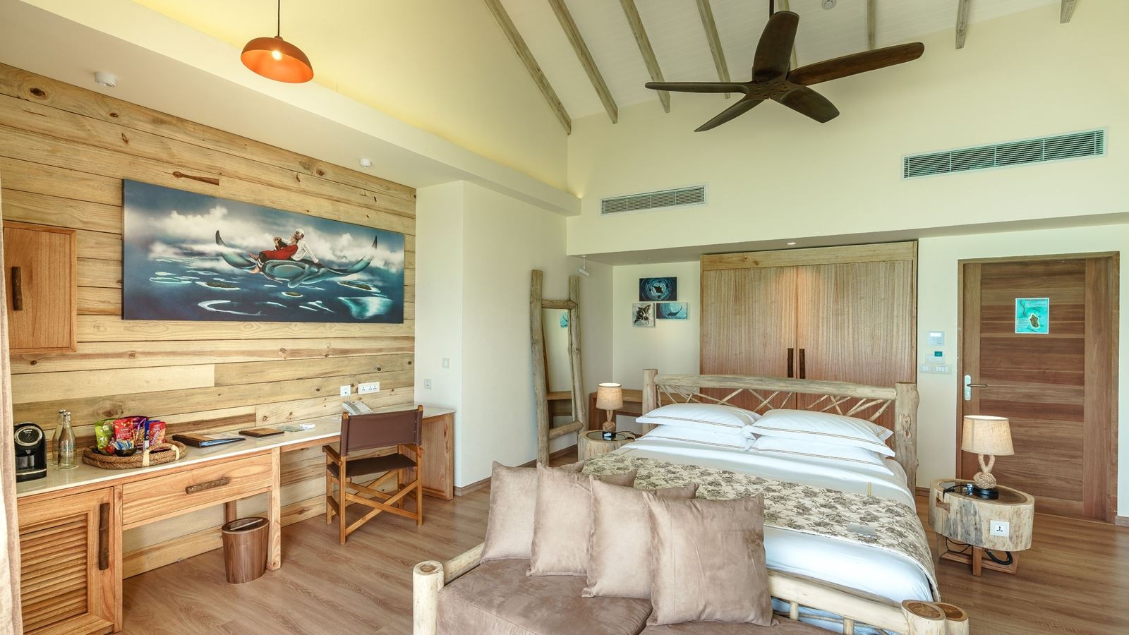 rooms-lagoon-villa