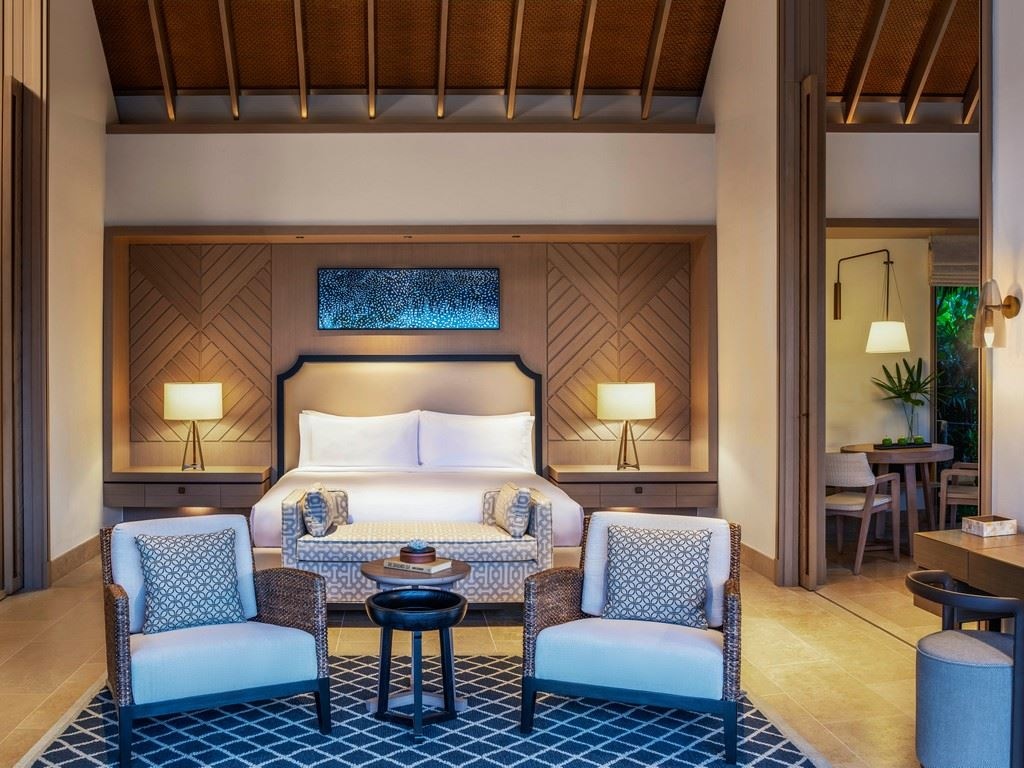 rooms-grand-beach-villa-pool