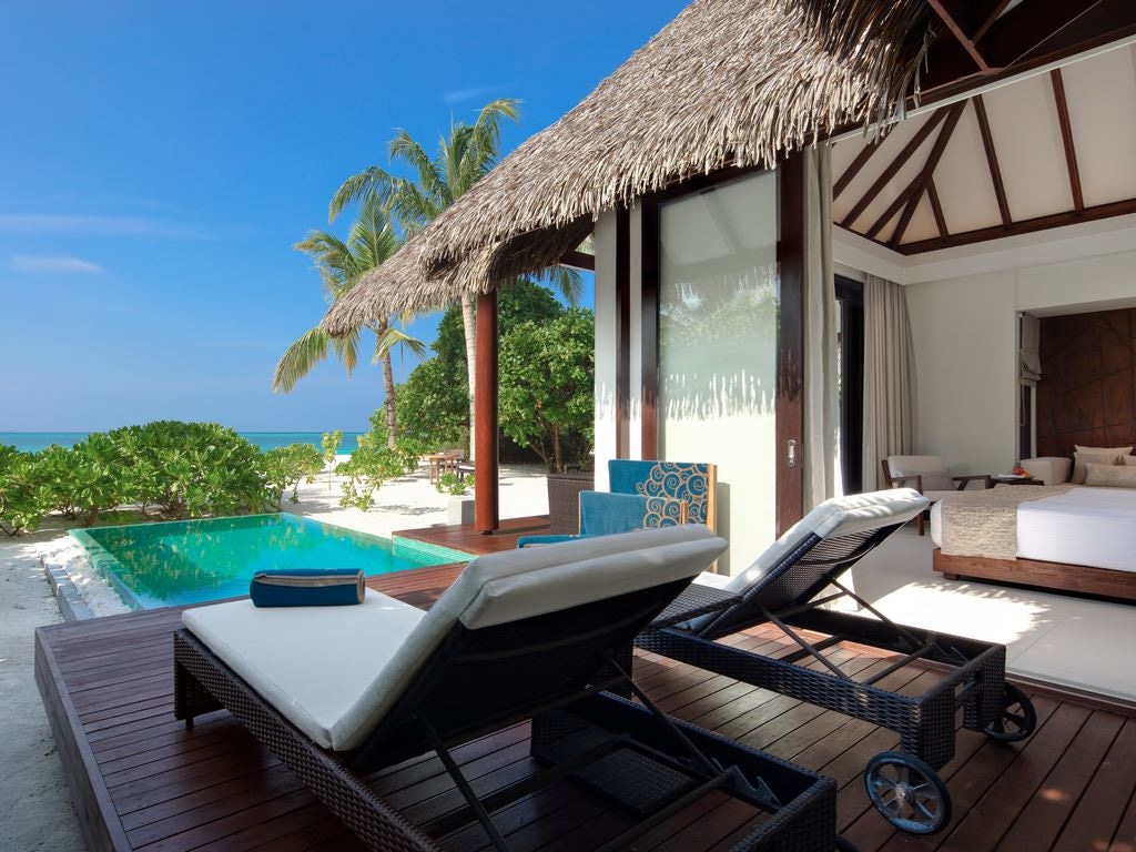 rooms-two-bedroom-family-pool-beach-villa