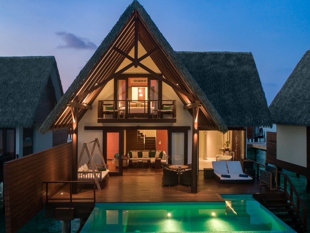 rooms-overwater-ocean-suite-with-infinity-pool