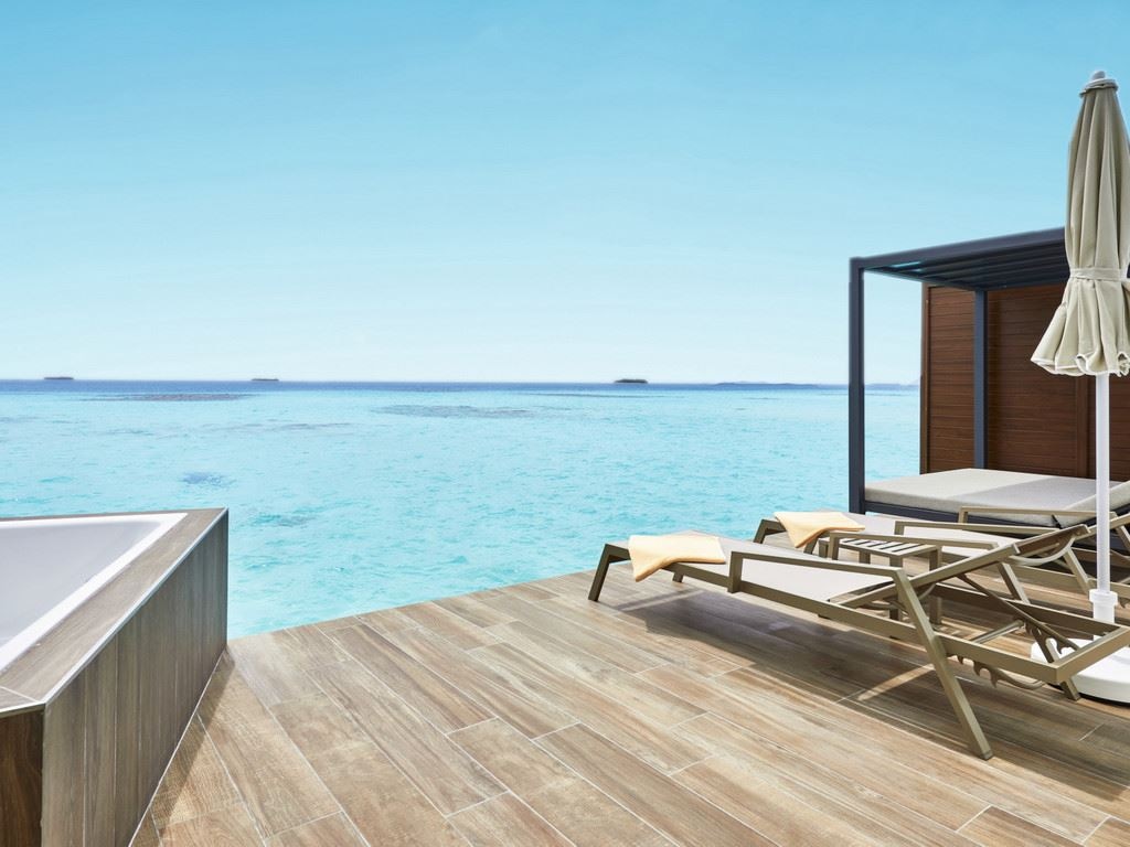 rooms-overwater-suite