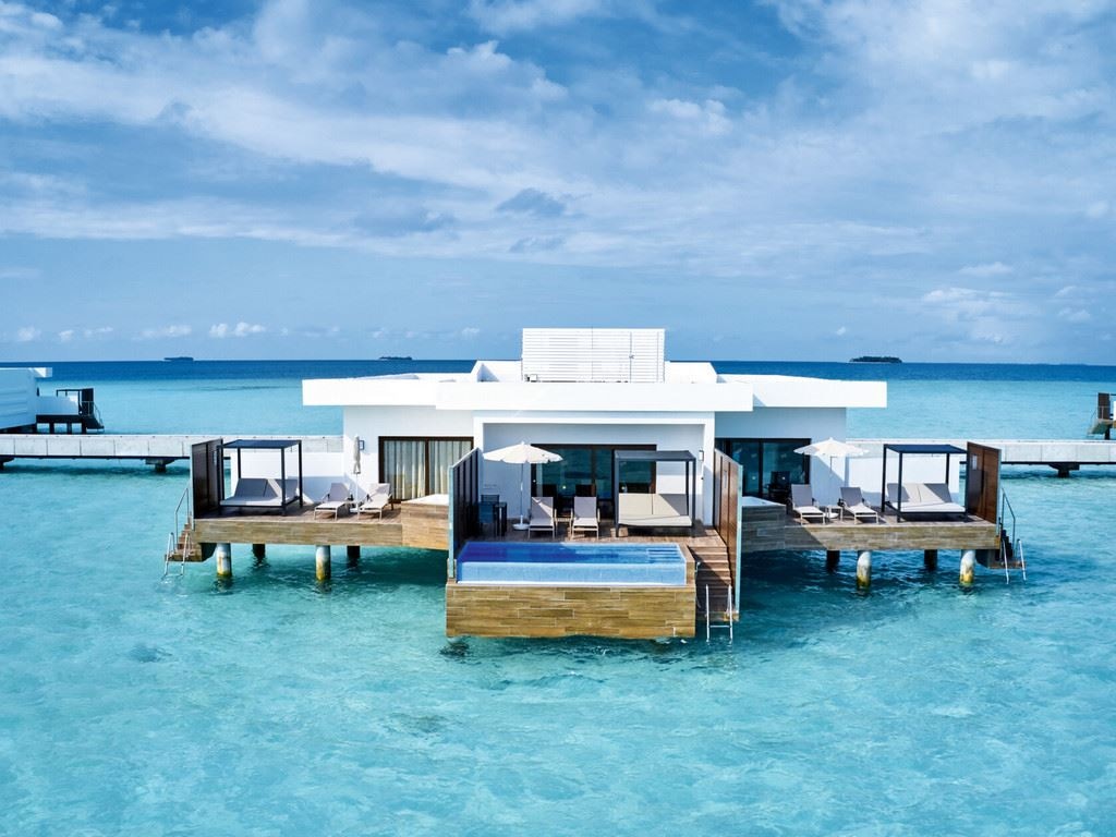 rooms-overwater-suite-with-private-pool