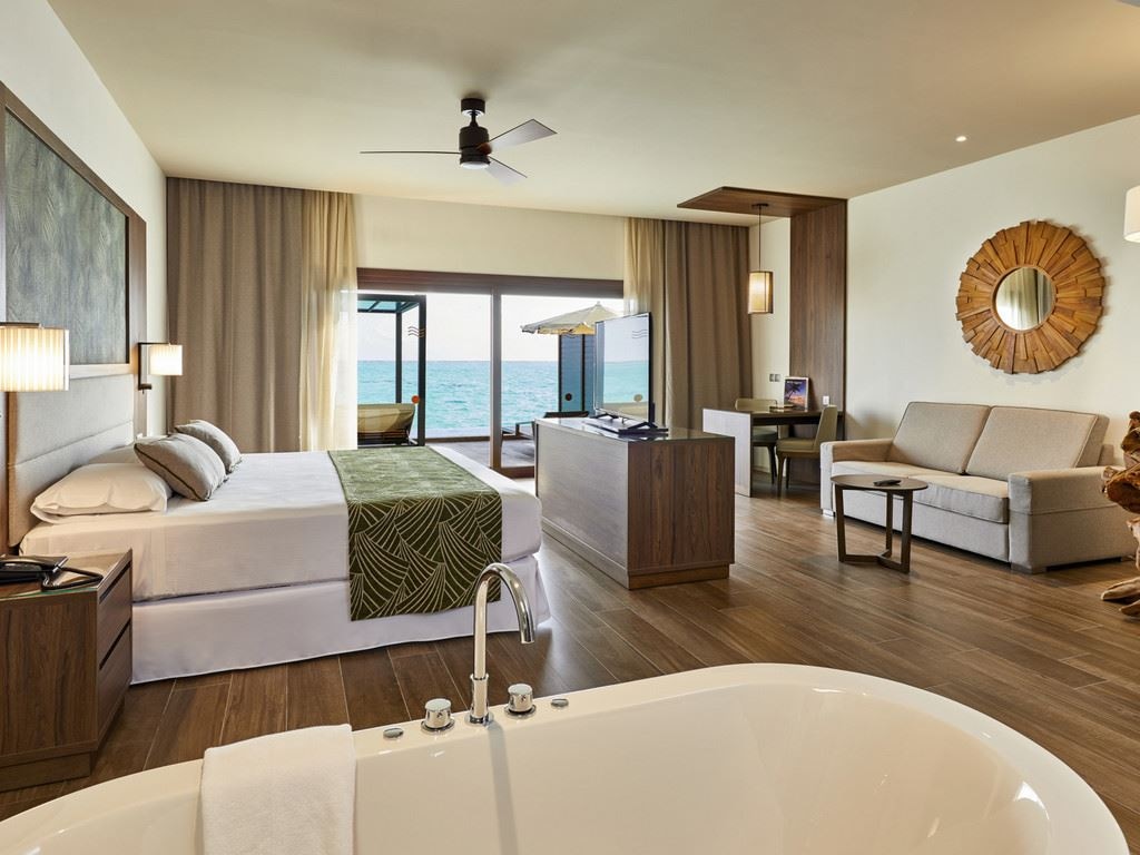 rooms-overwater-suite-with-private-pool