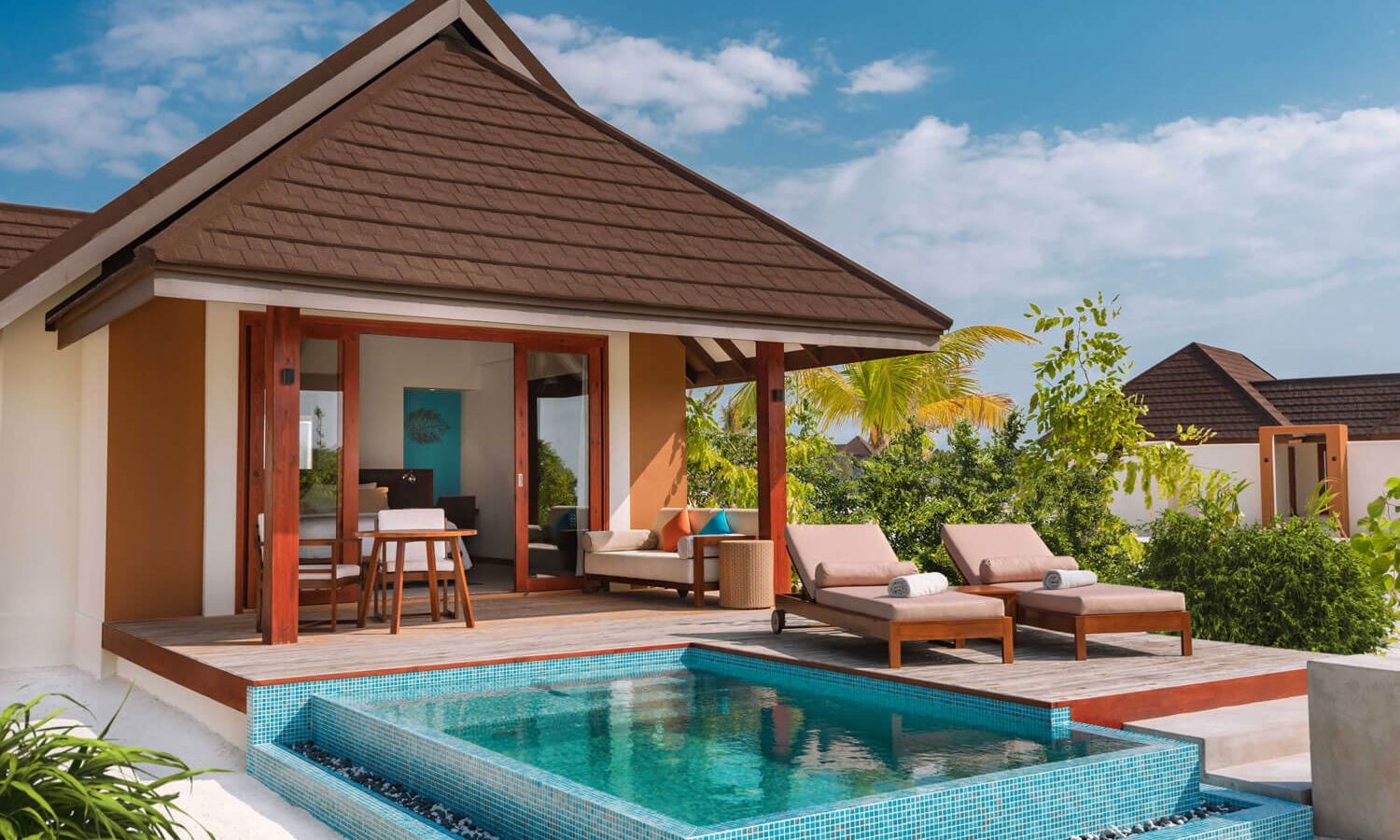 rooms-beach-villa-with-pool