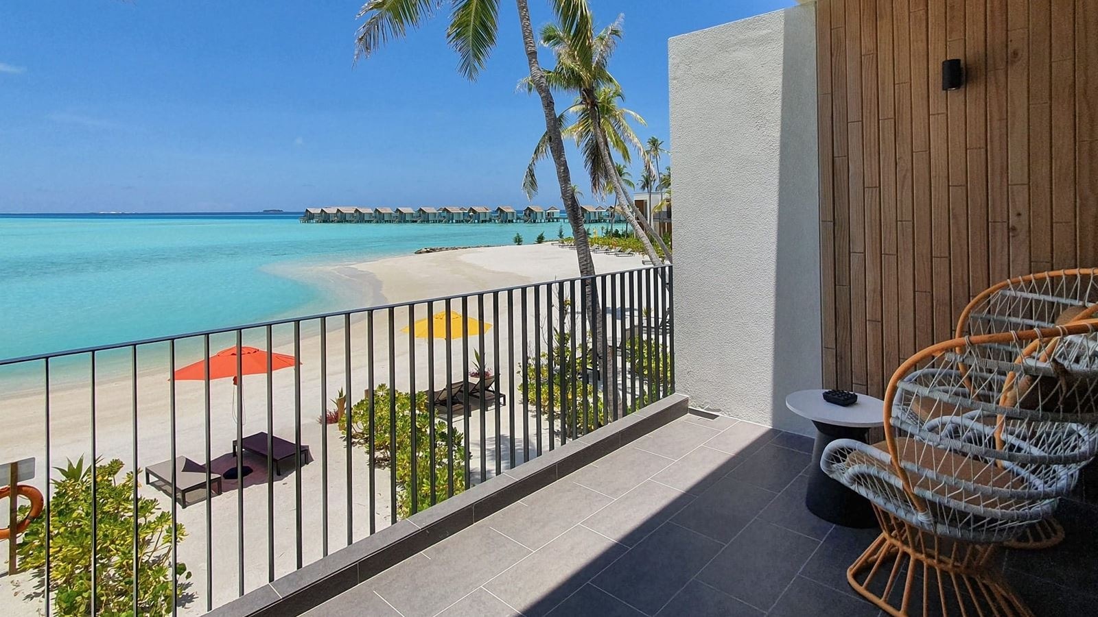 rooms-silver-sky-studioking