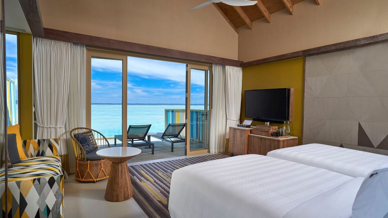 rooms-platinum-overwater-villa--twin