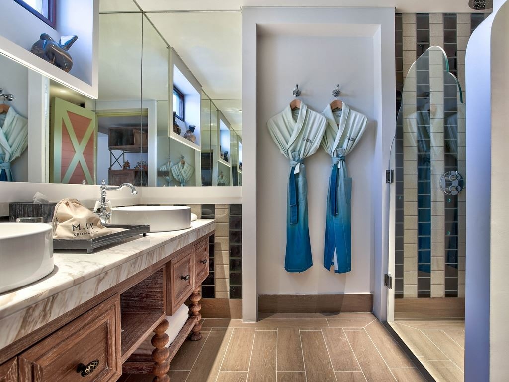 rooms-beach-room--king