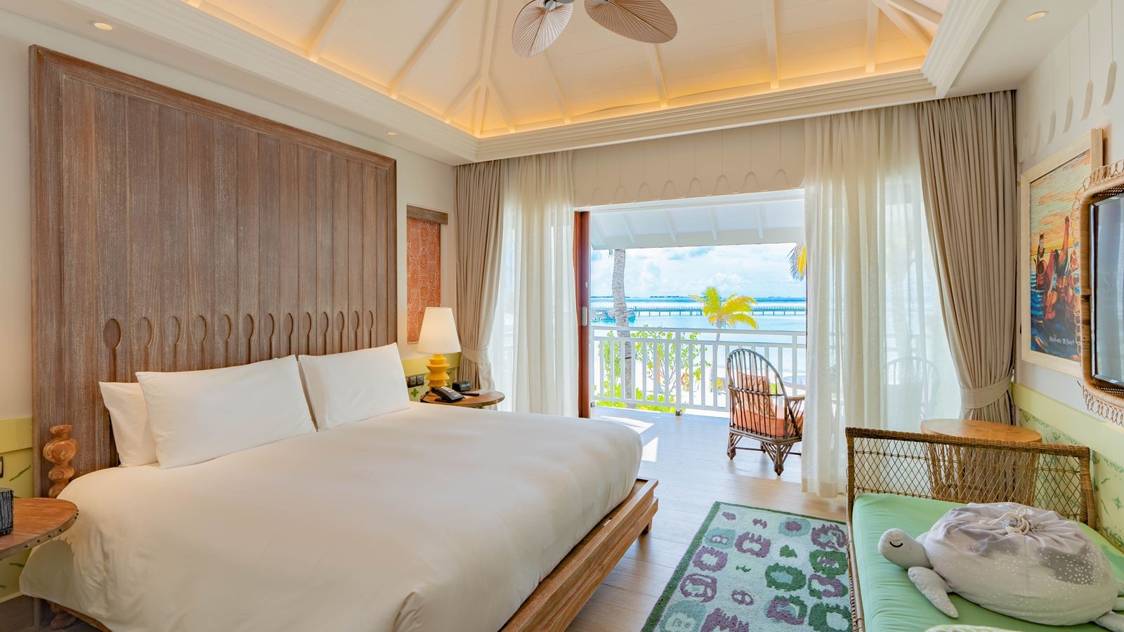 rooms-sky-family-room