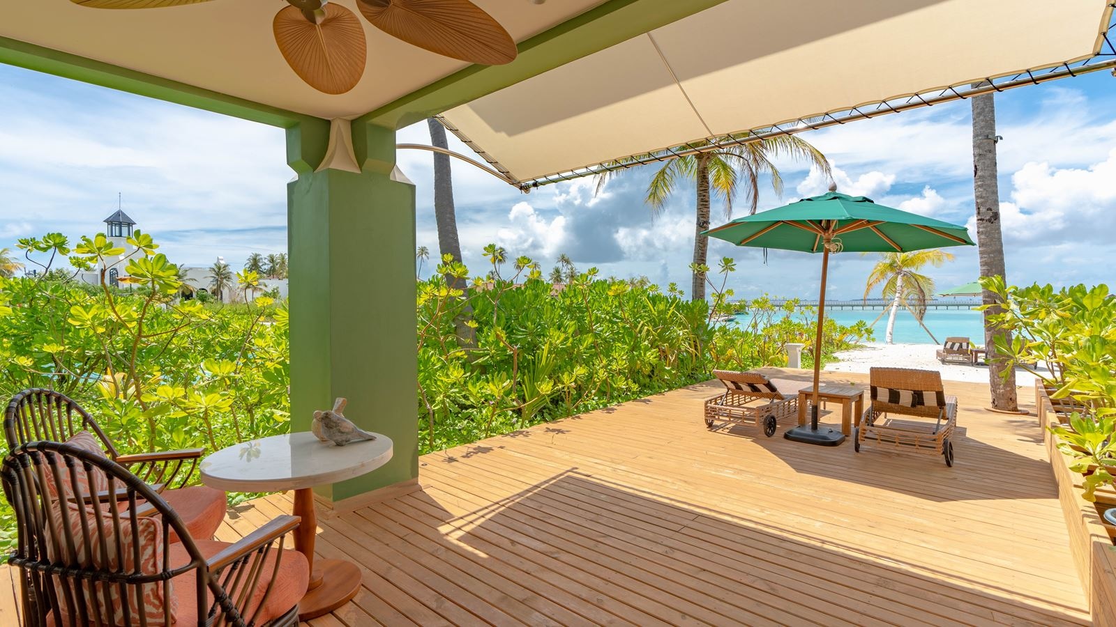 rooms-two-bedroom-family-beach-room-with-pool