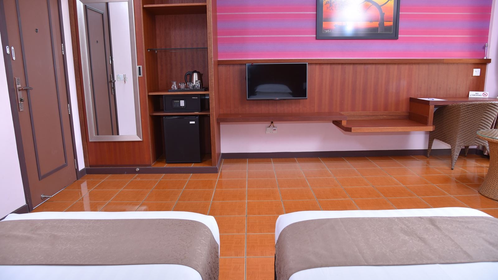 rooms-deluxe-room-with-balcony