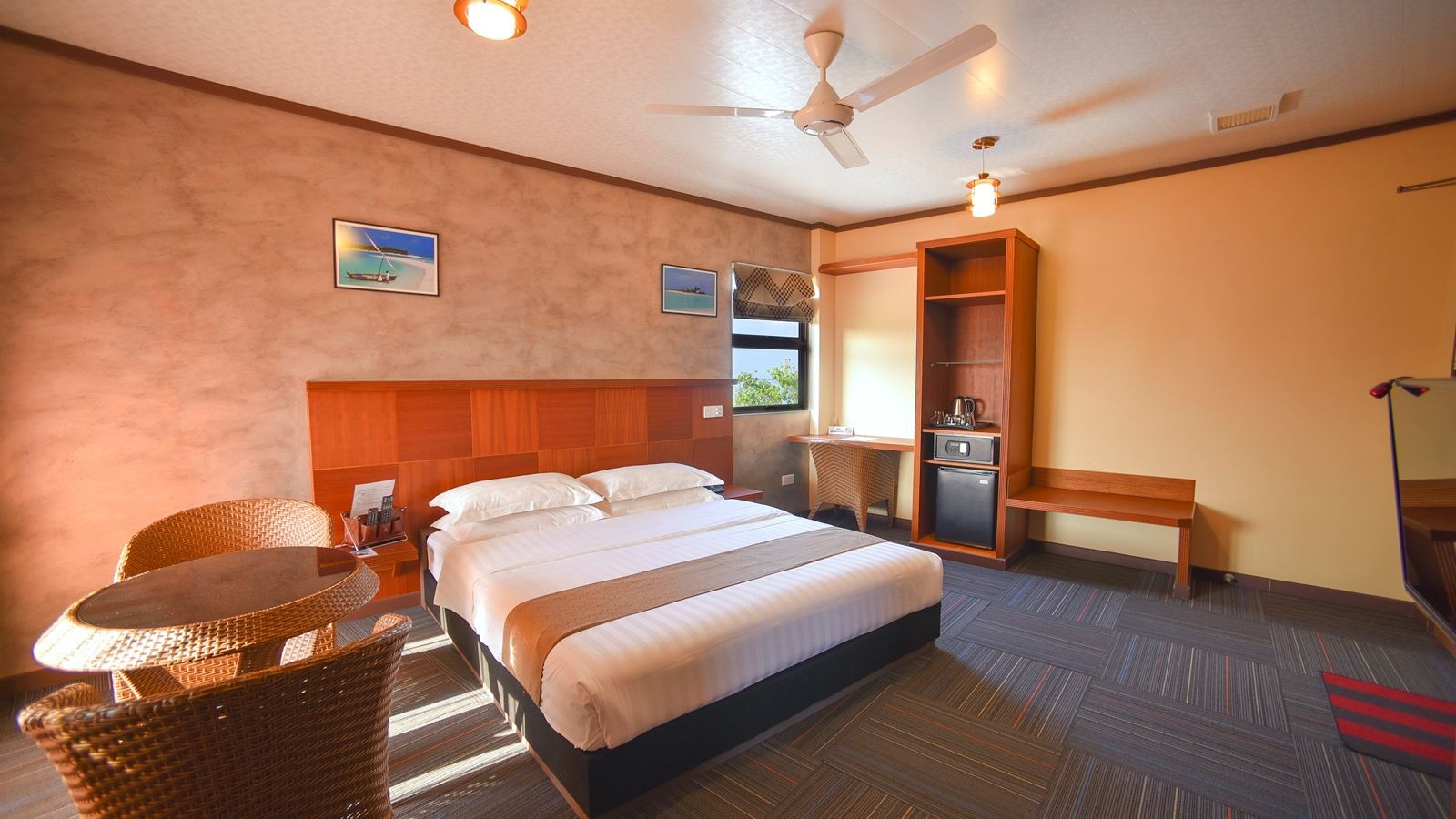 rooms-superior-with-bathtub