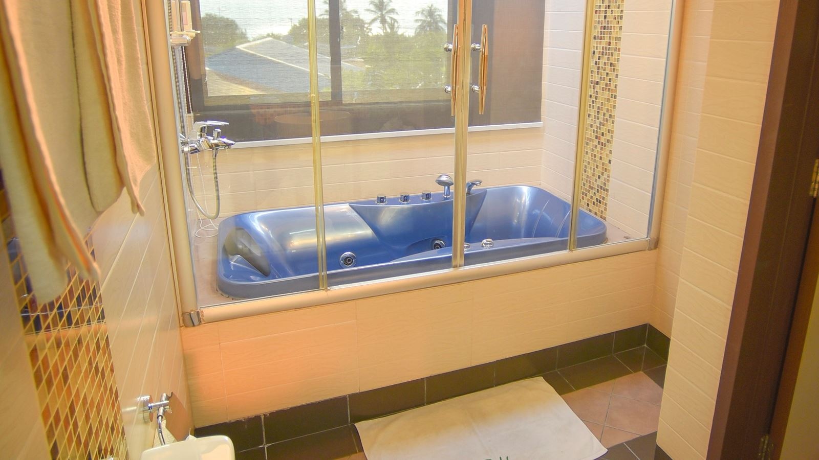 rooms-superior-with-bathtub