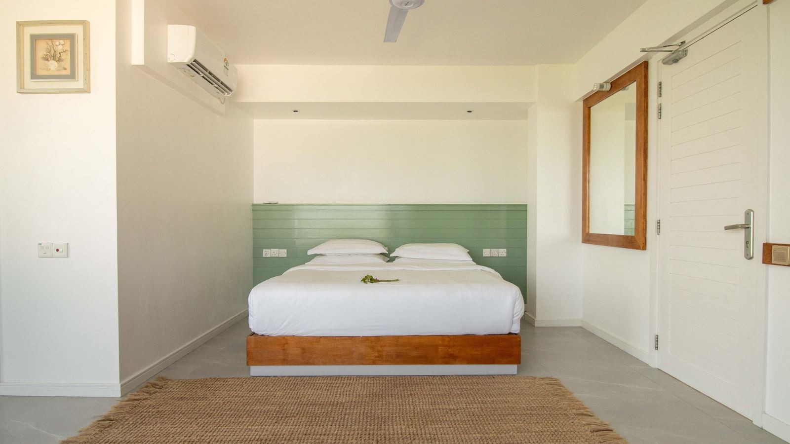 rooms-deluxe-plus-panaromic-seaview