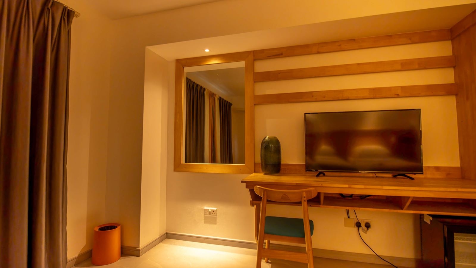 rooms-deluxe-plus-seaview