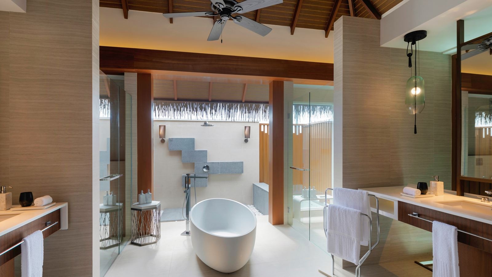 rooms-ocean-pool-villa