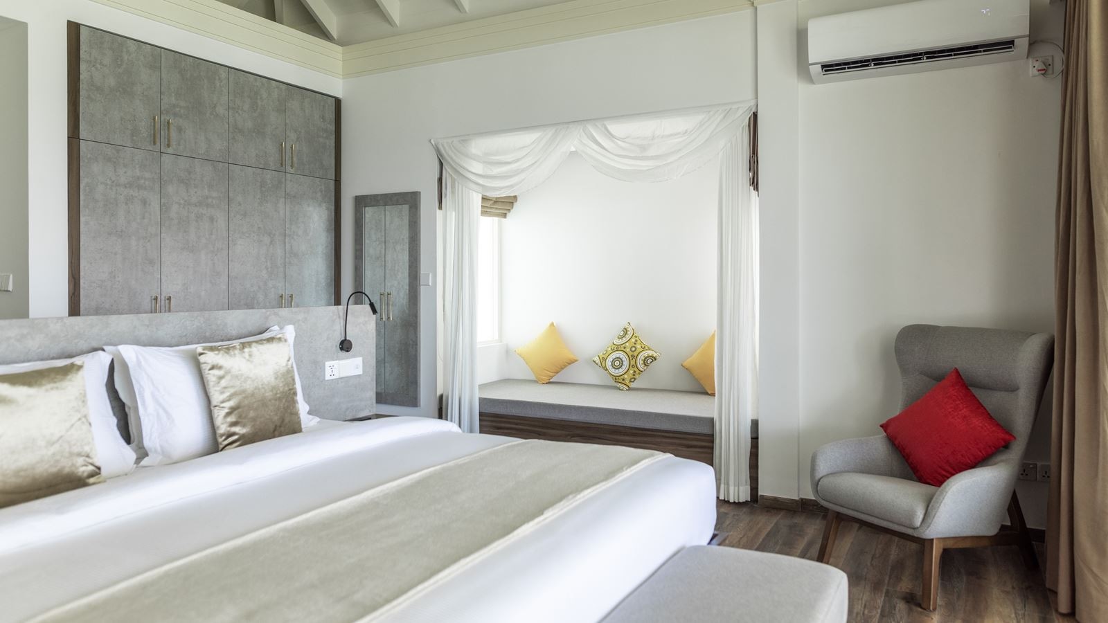 rooms-two-bedroom-beach-residence-with-pool