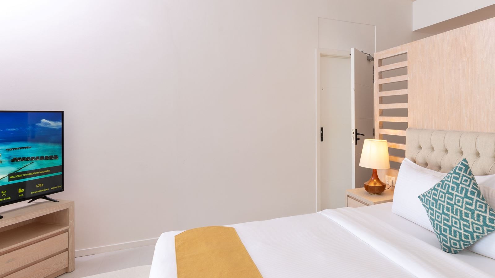 rooms-2-bedroom-family-beach-villa