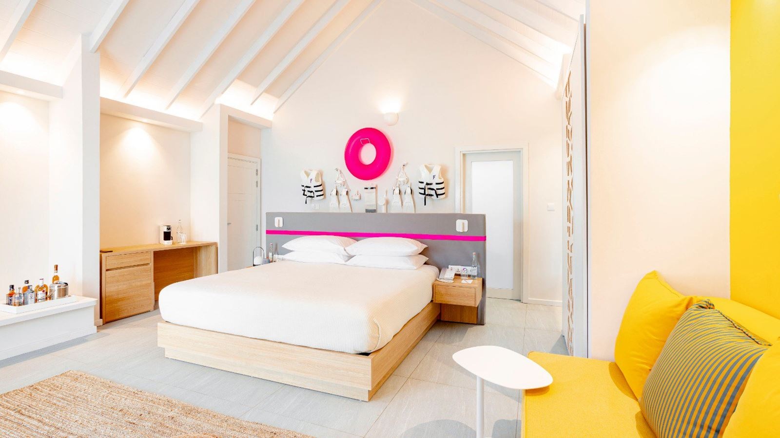 rooms-lagoon-overwater-villa-with-pool