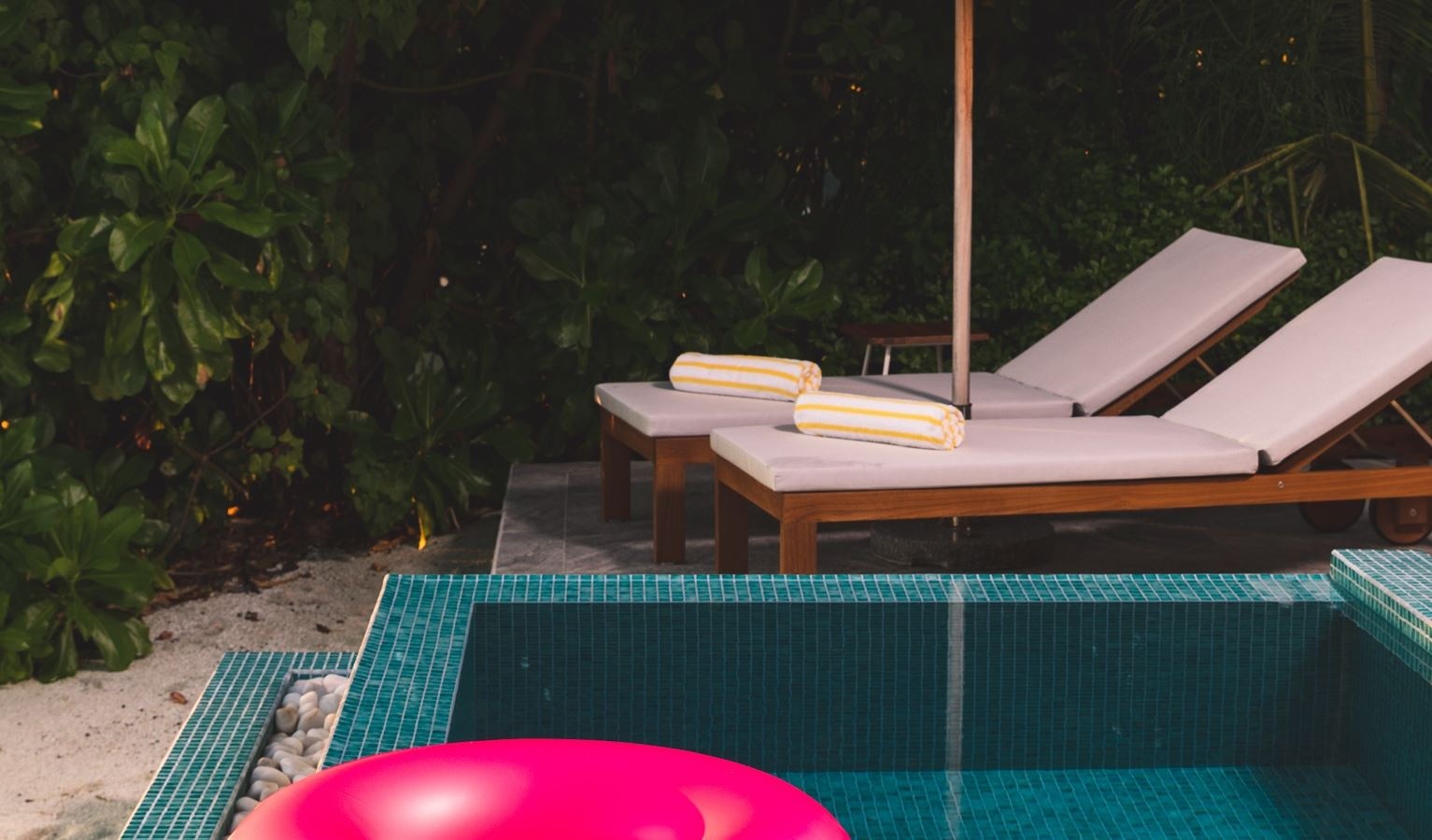 rooms-ocean-beach-villa-with-pool