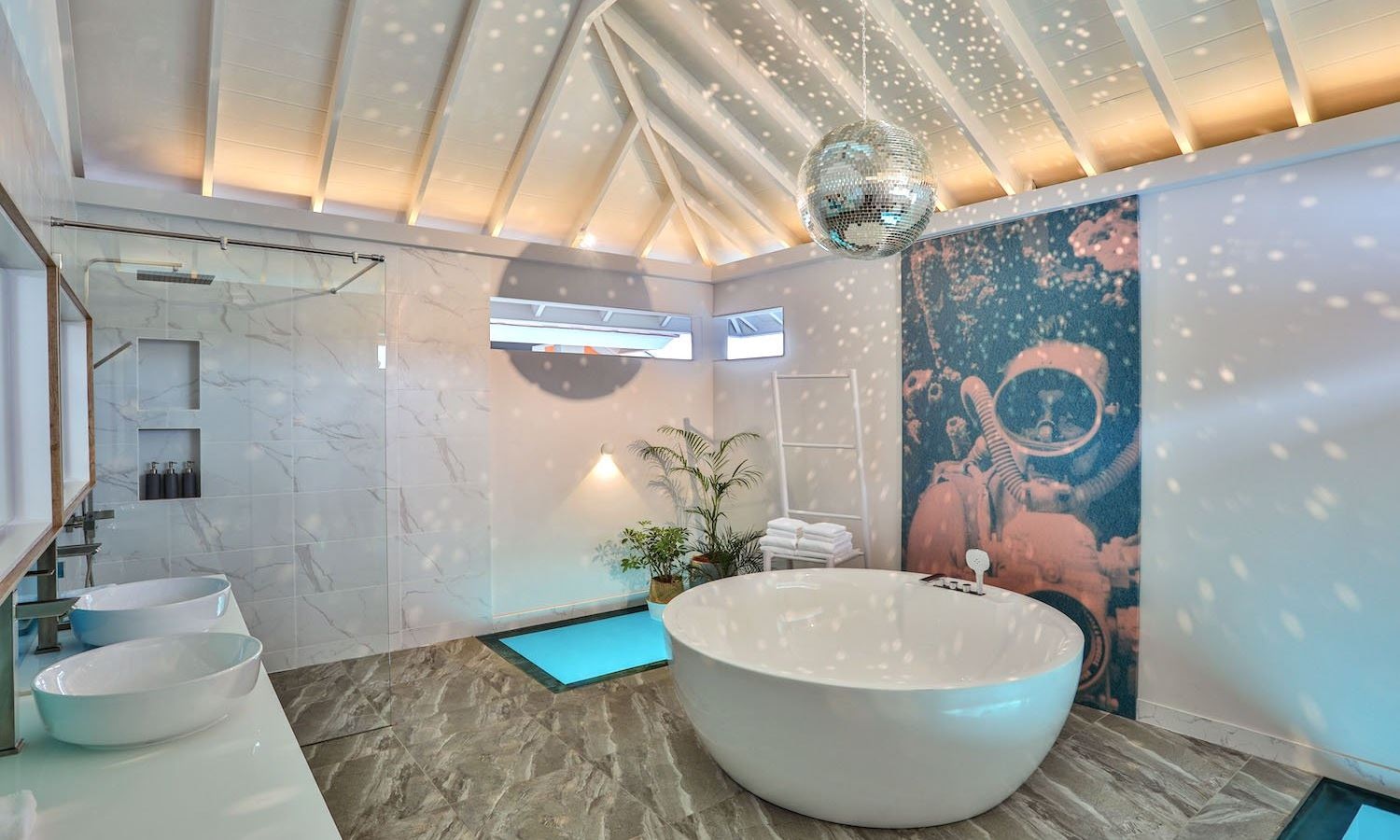 rooms-ocean-overwater-villa-with-pool