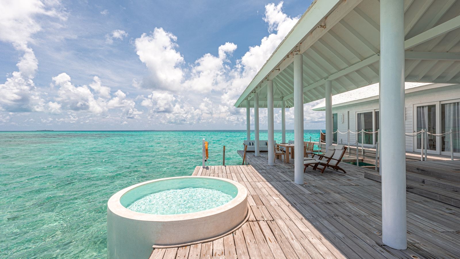 rooms-two-bedroom-water-villa